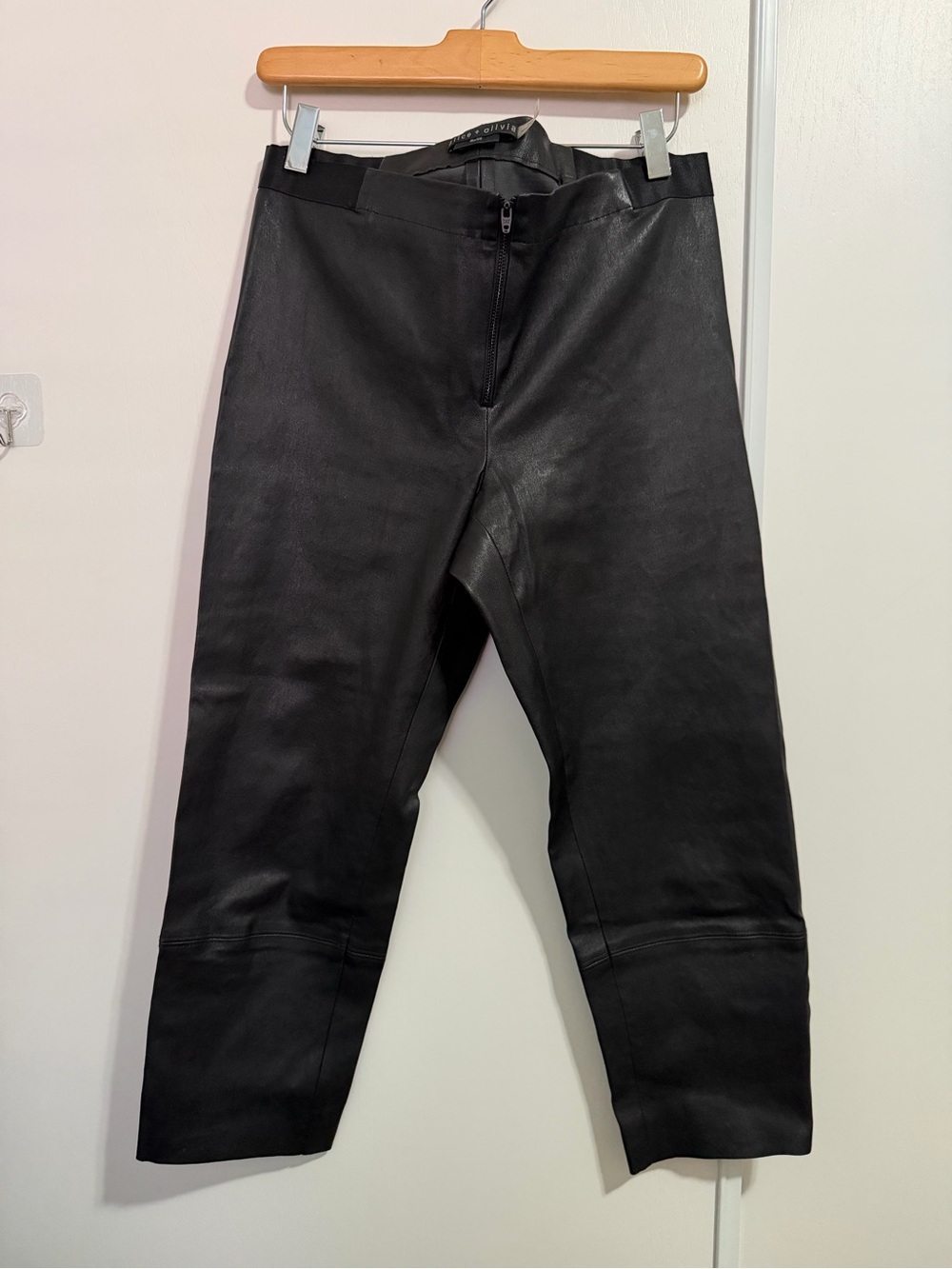 Alice + Olivia Black Leather Jeans - Classic Slim Fit size 12